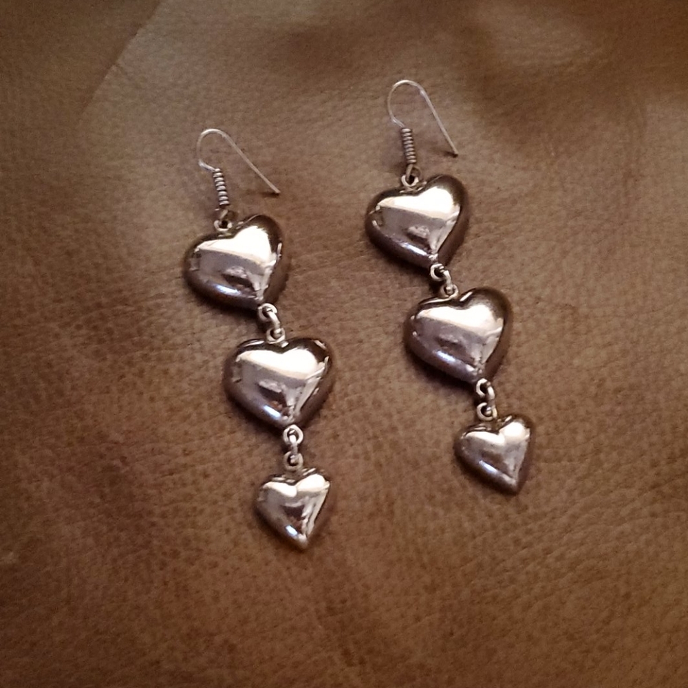 Sterling heart earrings, 23 grams